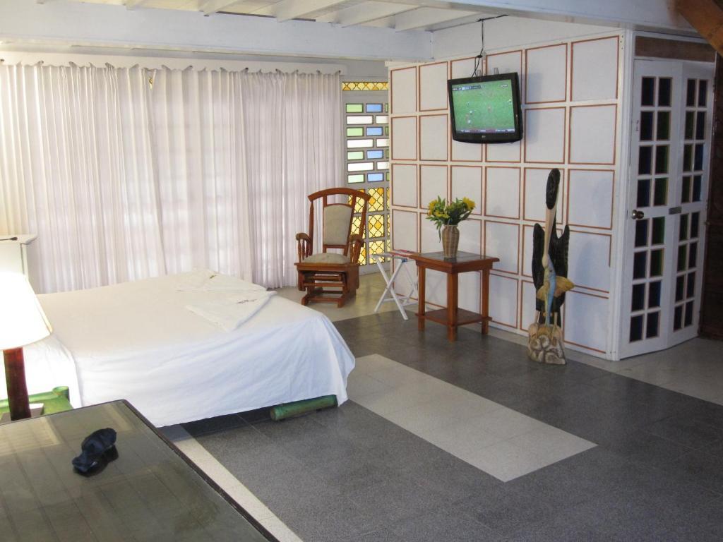 Hotel Y Centro De Buceo Sirius Providencia  Room photo